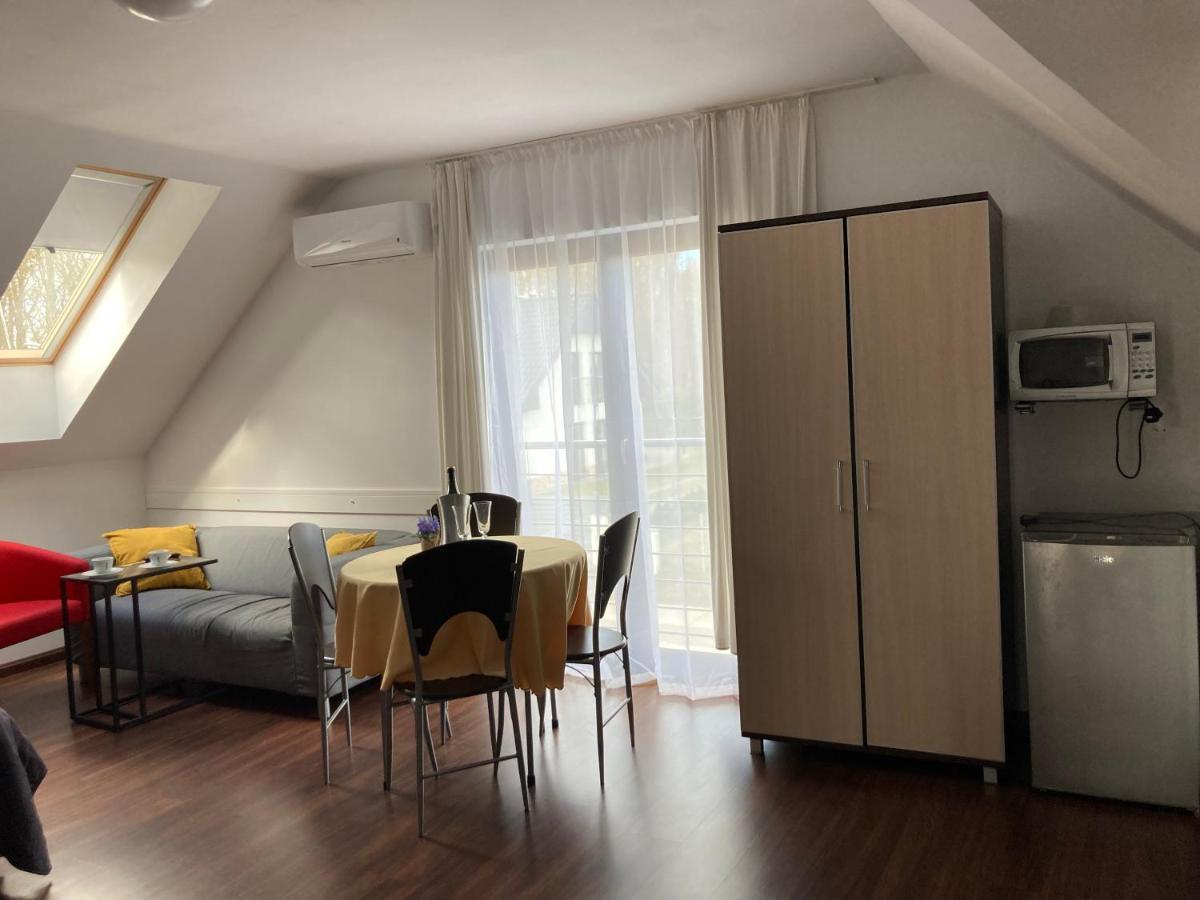 Apartamenty I Pokoje Na Letniej Дарлово Экстерьер фото